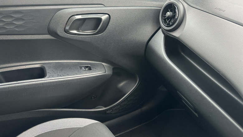 Hyundai i10 1.2 MPi SE Connect 5dr Petrol Hatchback